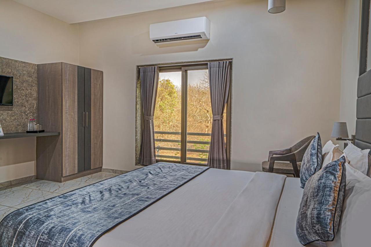 Sterling Gir Hotel Talala Buitenkant foto